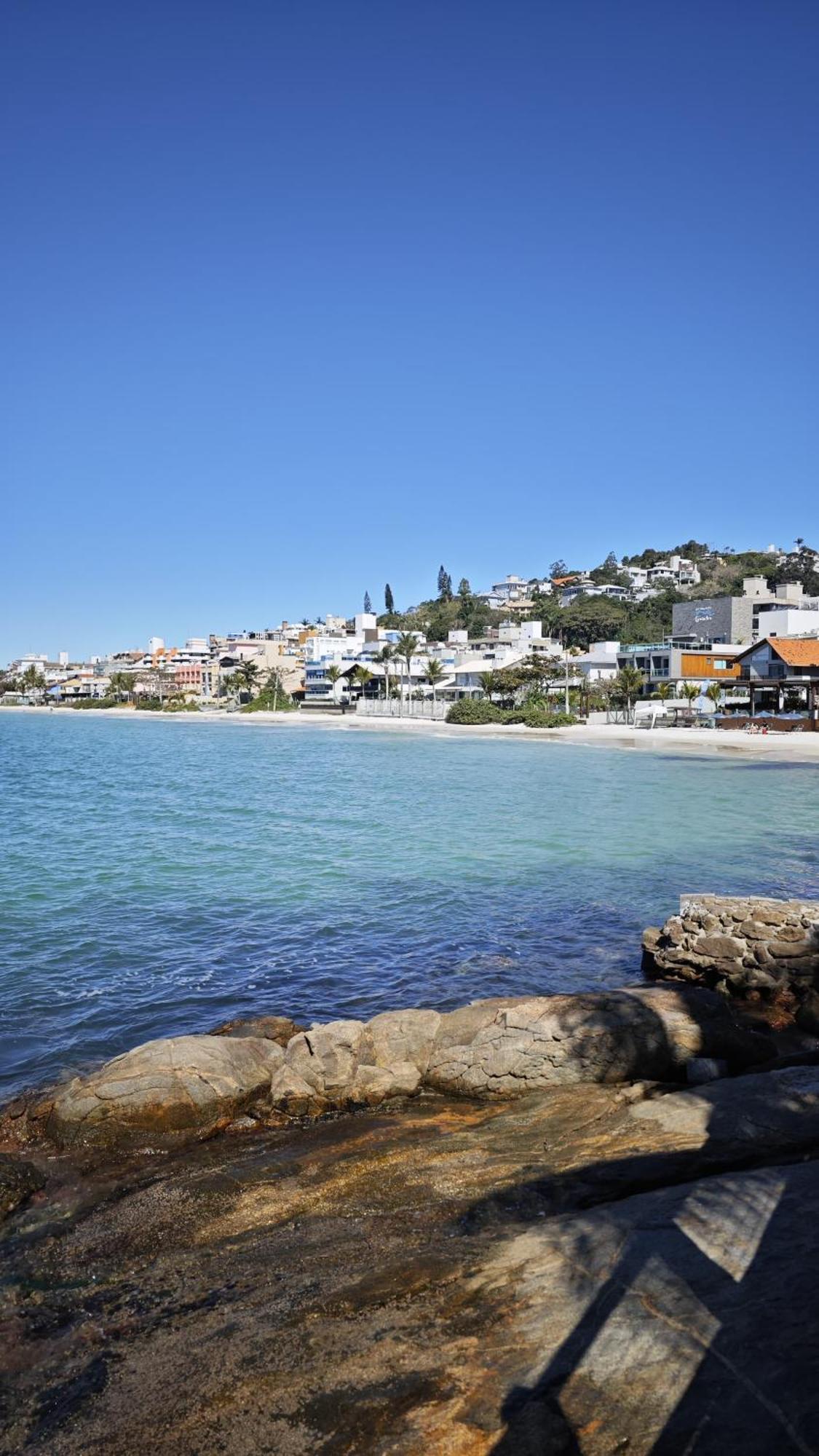 187 Apartamento 50M Da Praia. Bela Vista Ao Mar. Em Avenida Principal De Bombinhas. Buitenkant foto